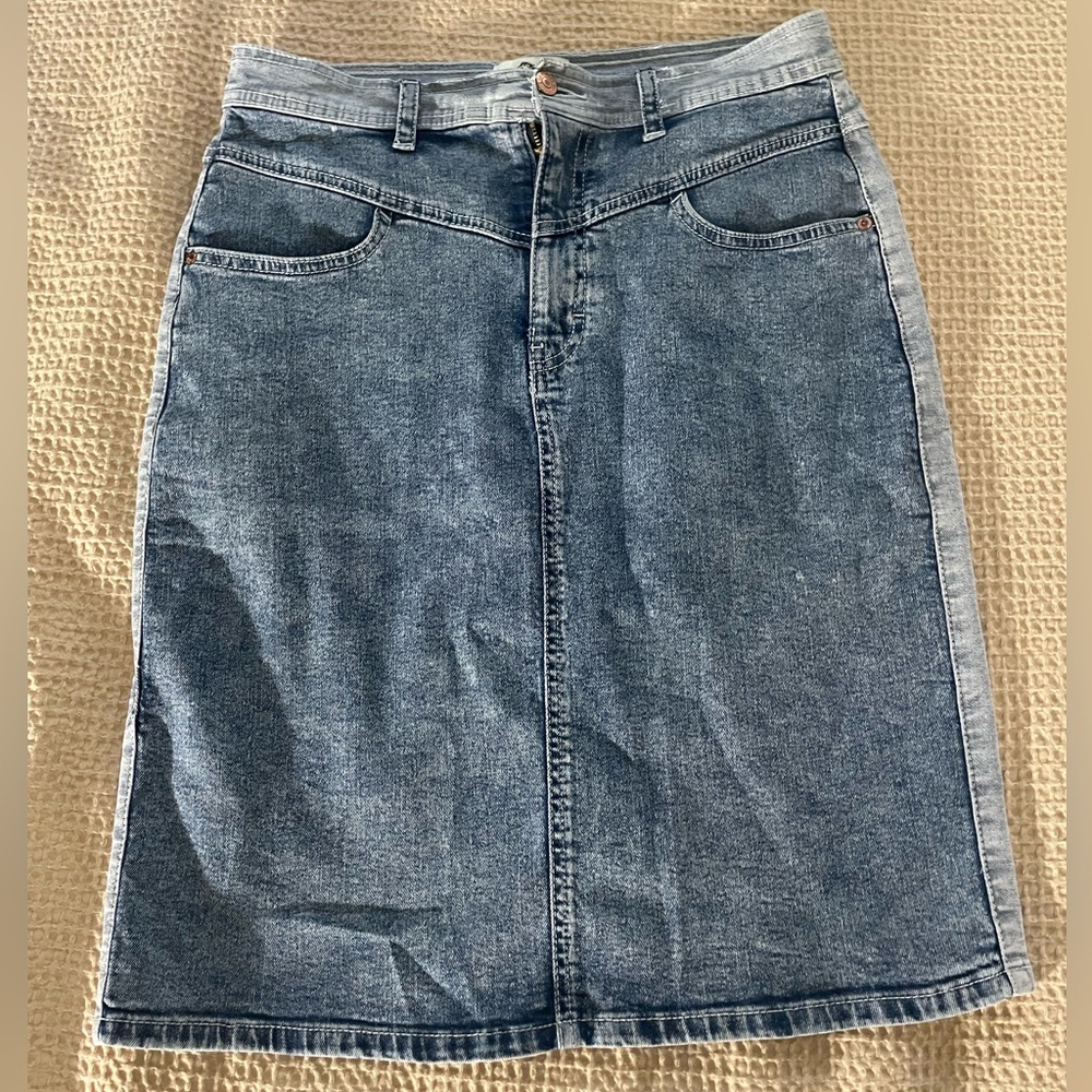 Jordache vintage denim skirt